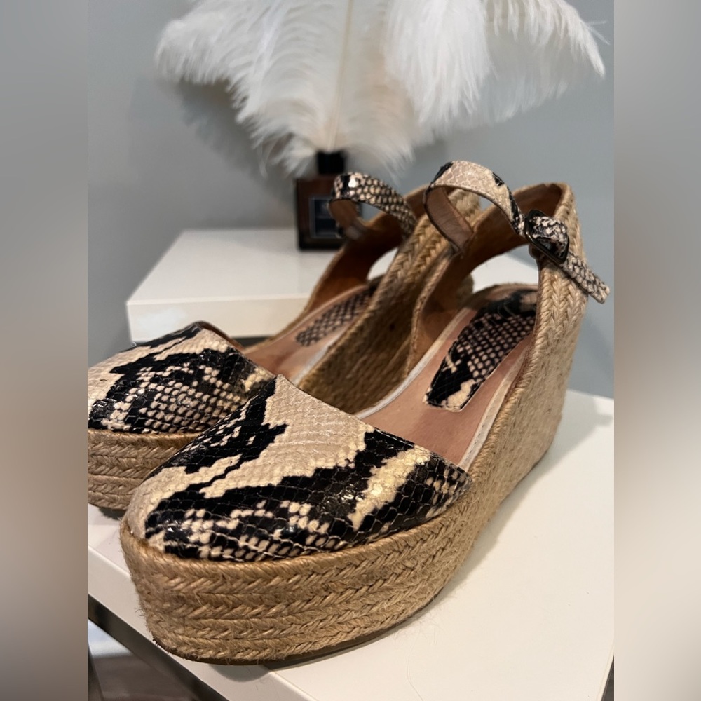 Delman size 6,5 - Picture 2 of 3
